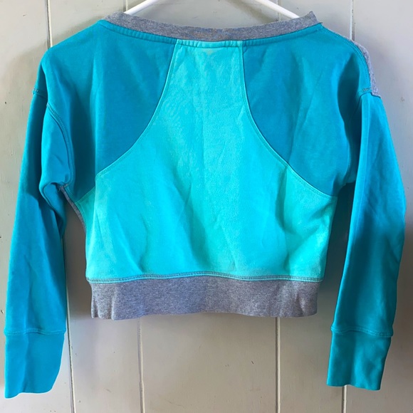 Child’s Small Nike Semi-Cropped Crewneck - Picture 2 of 5